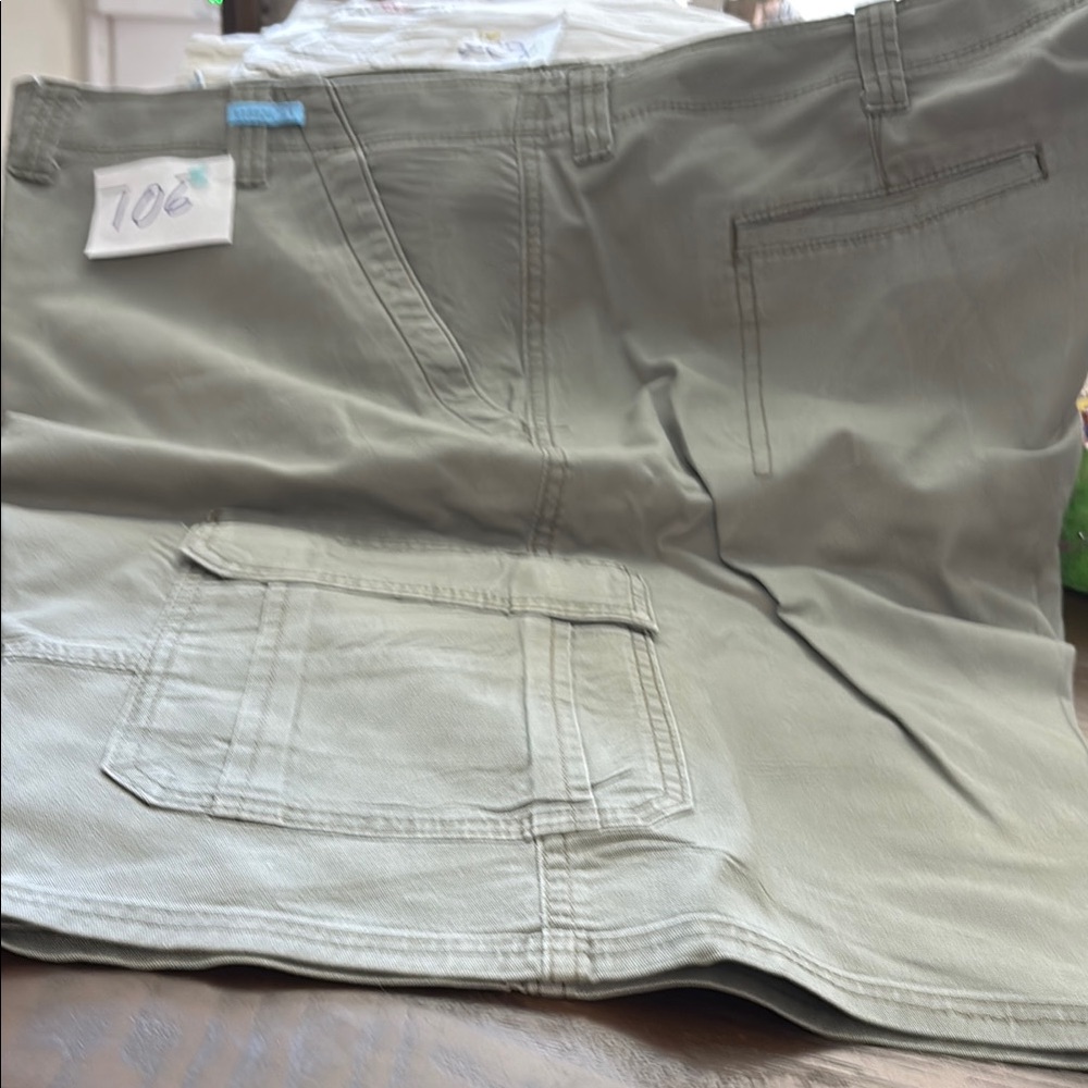 Wrangler Men's Khaki Cargo Shorts